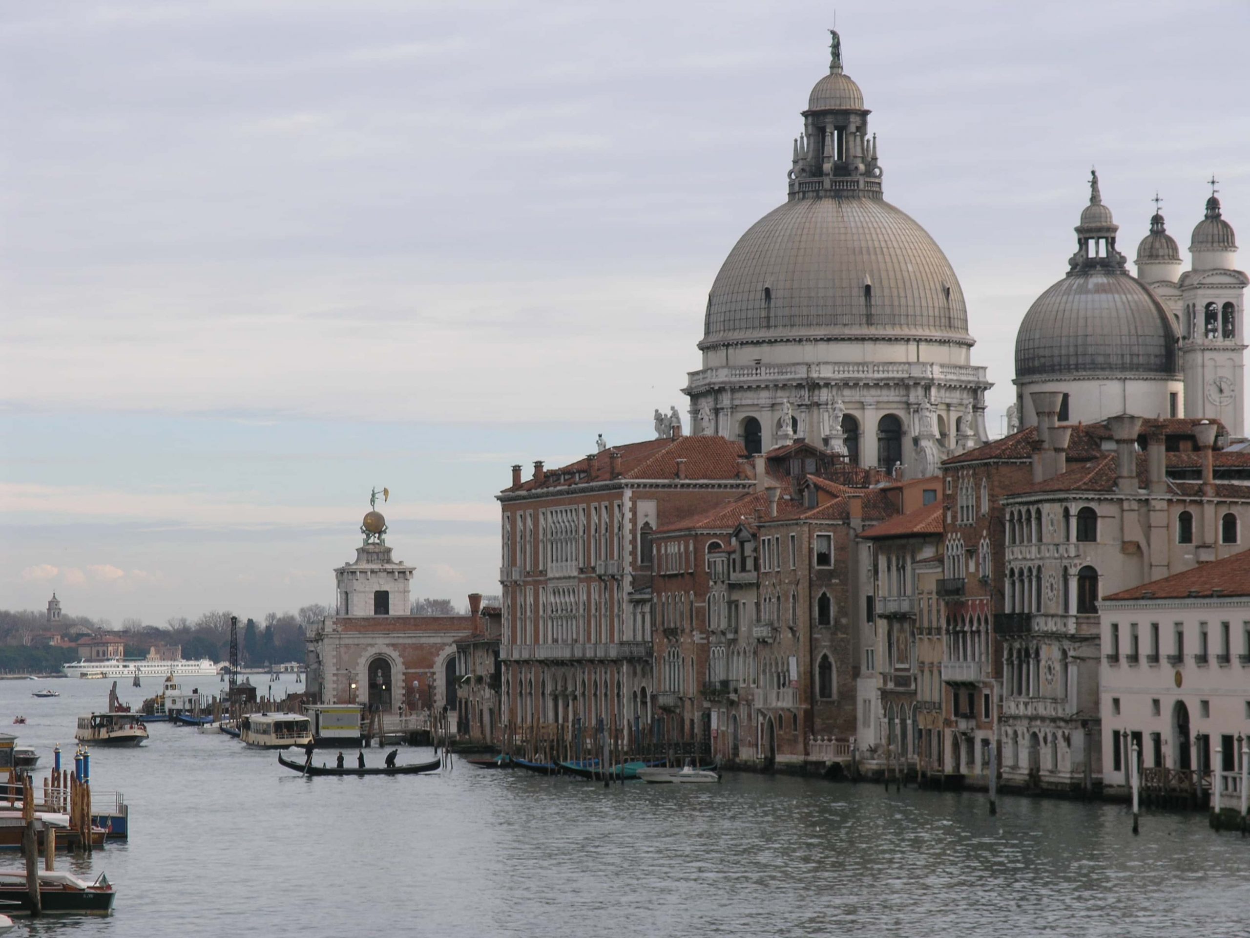 Getting Around Venice Punta della Dogana